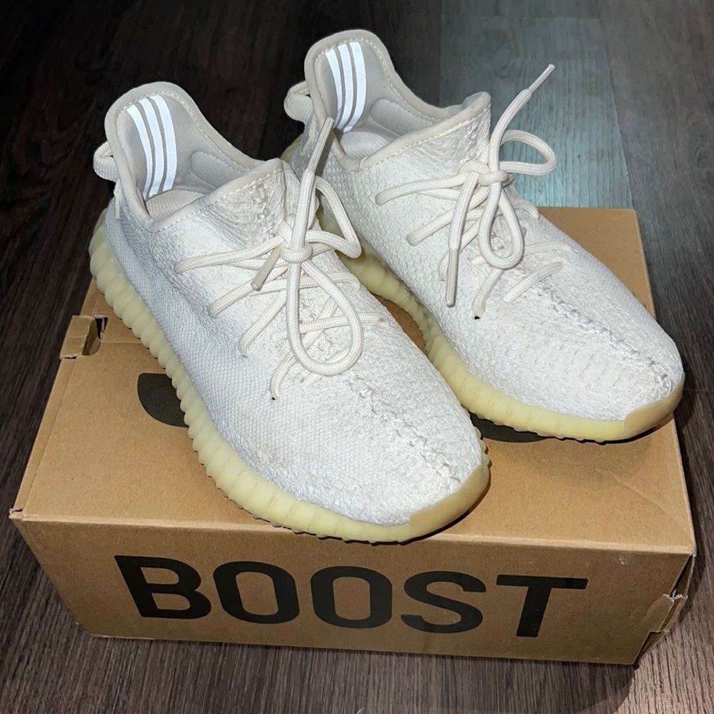 Yeezy Boost 350 V2